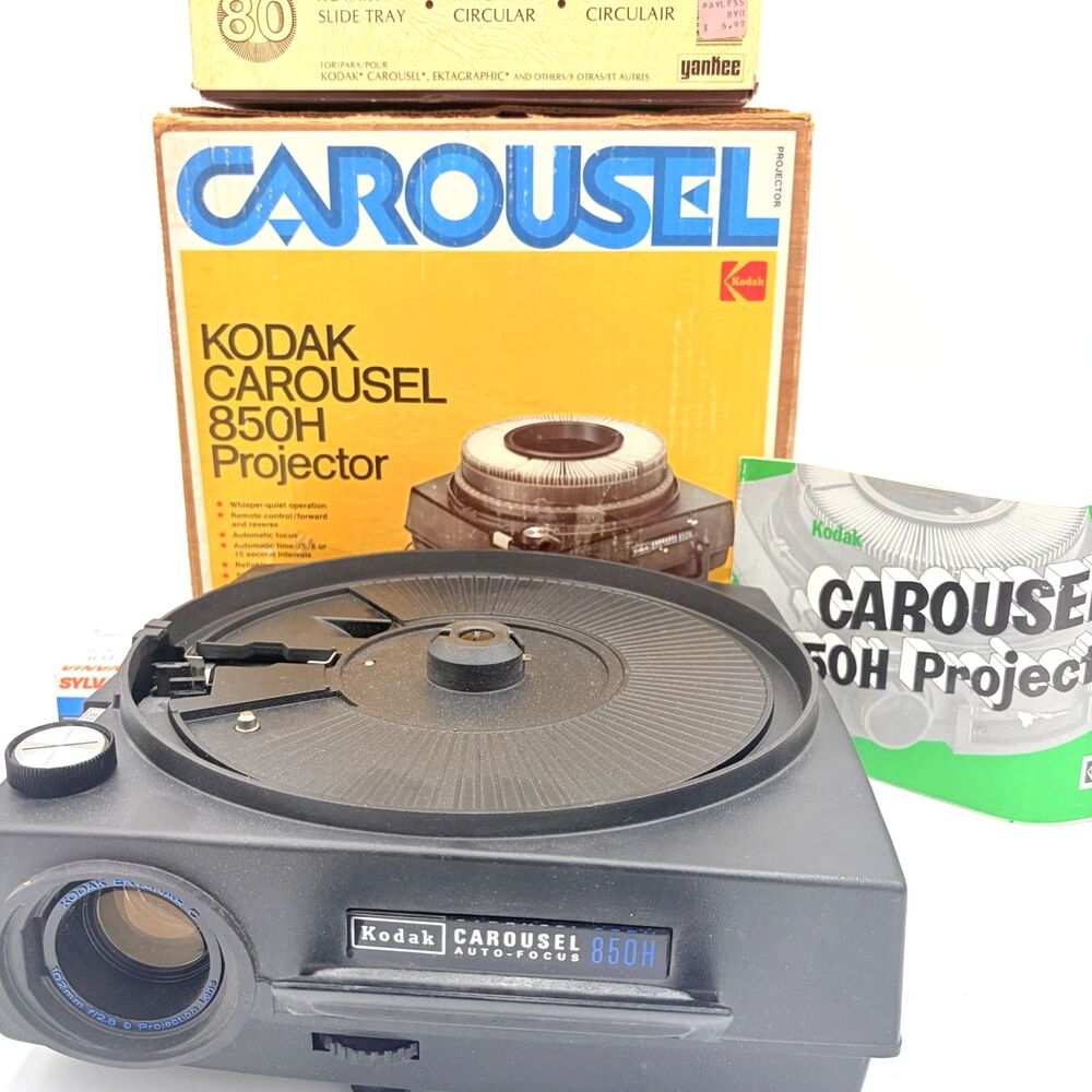 Kodak Carousel 850H Auto Focus Slide Projector w Box Tray Manual Tested Works